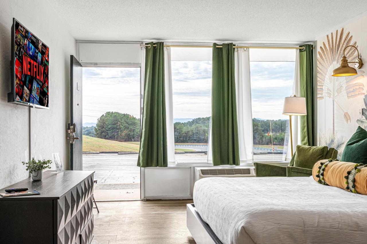 The Mallard Hotel & Suites Copperhill エクステリア 写真