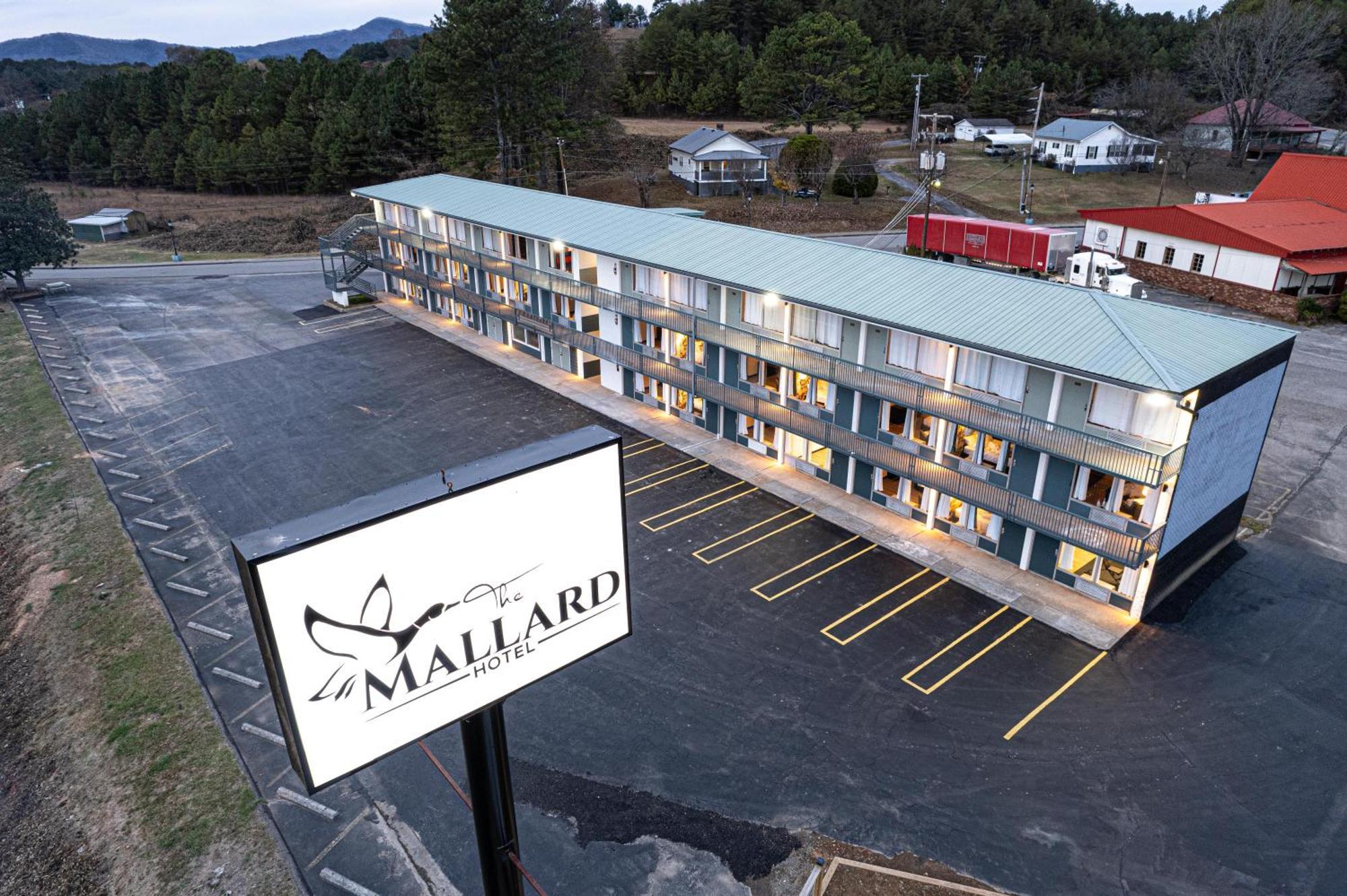 The Mallard Hotel & Suites Copperhill エクステリア 写真